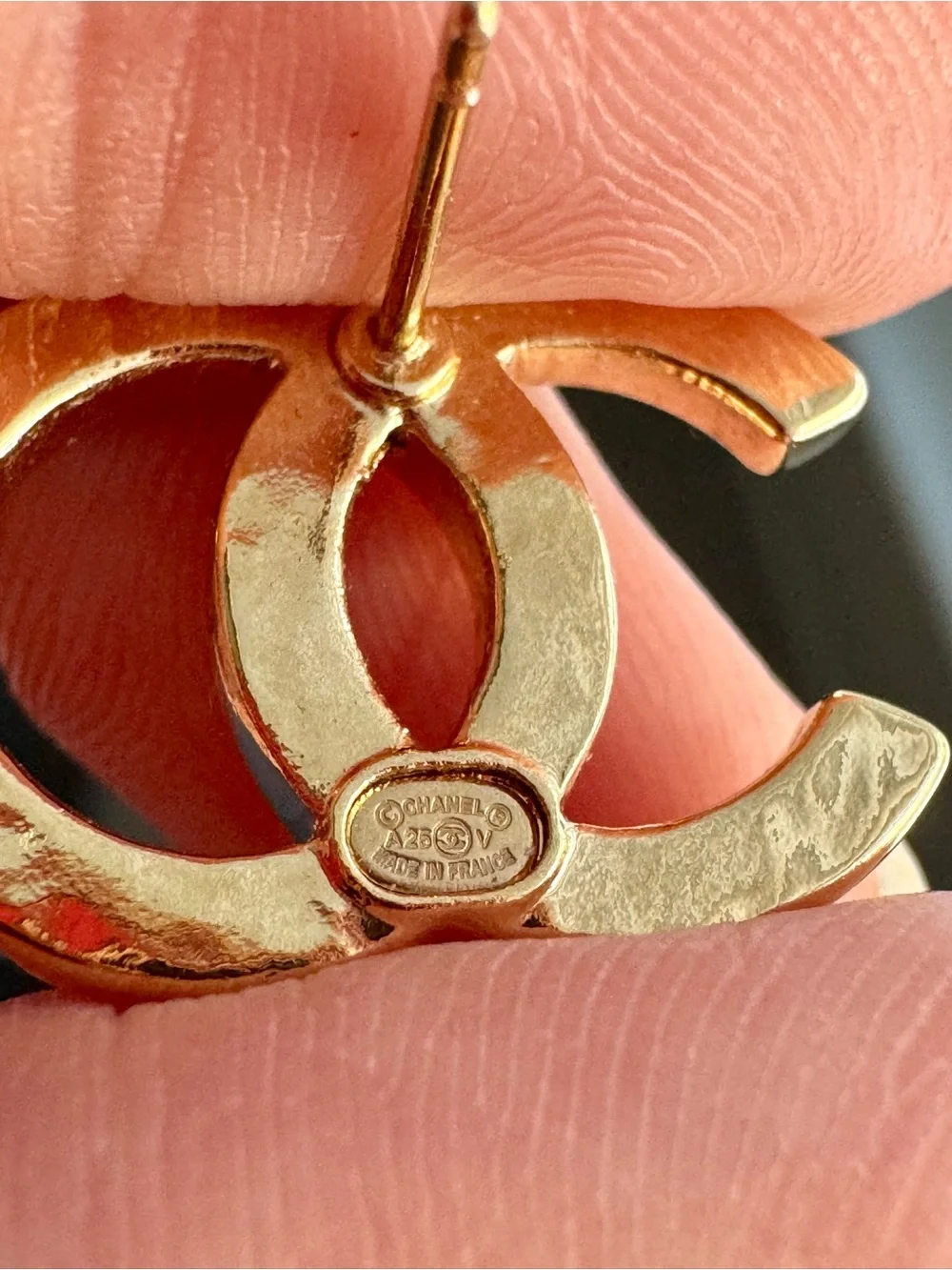 CHANEL 25A Gold Crystal CC Logo Earrings